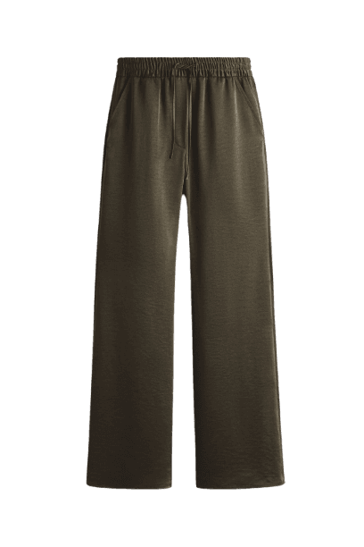 Calça flare em cetim