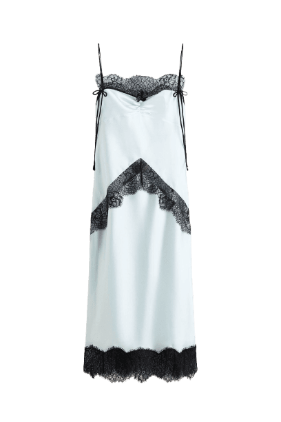 Vestido em cetim com bordas de renda