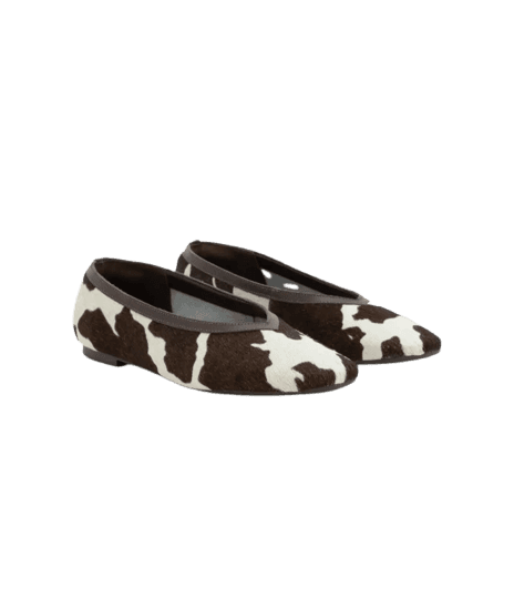 Sapatilha em Couro com Estampa Animal Print Vaca