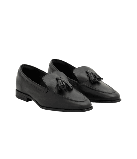 Mocassim em Couro com Detalhe de Franjas