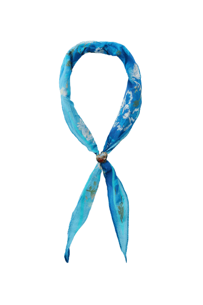Lenço Estampado com Peça em Forma de Coração