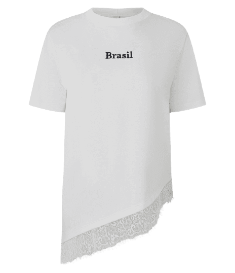 Camiseta em Algodão com Lettering Brasil e Barra Assimétrica com Renda