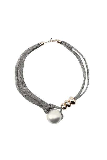 COLAR DE MALHA COM BOLAS E PÉROLAS
