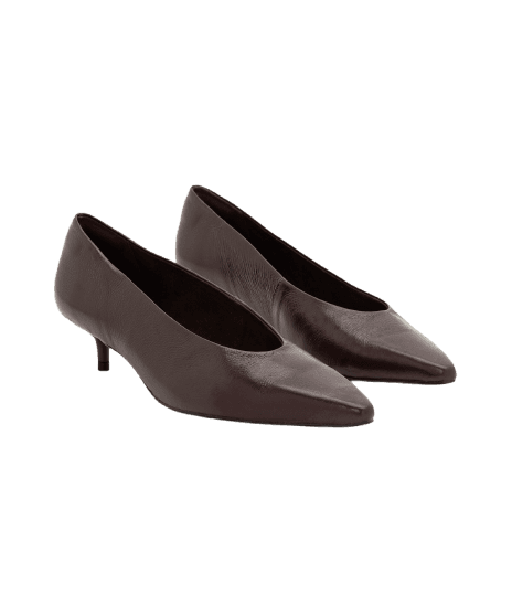 Sapato Scarpin em Couro com Salto Kitten Heel